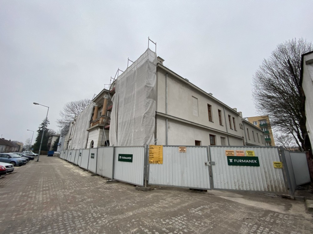 Hrubieszów: Trwa remont budynku Syndykatu Rolniczego - ZDJĘCIA