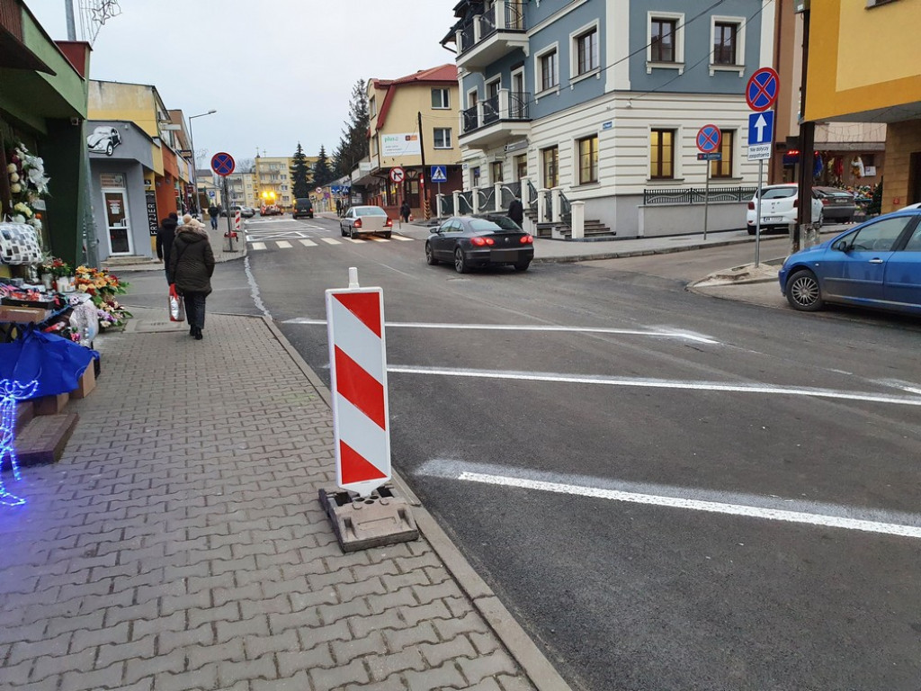Hrubieszów: Więcej parkingów na Prostej, węższy przejazd