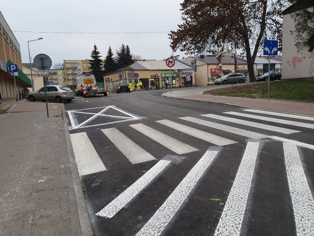 Hrubieszów: Więcej parkingów na Prostej, węższy przejazd