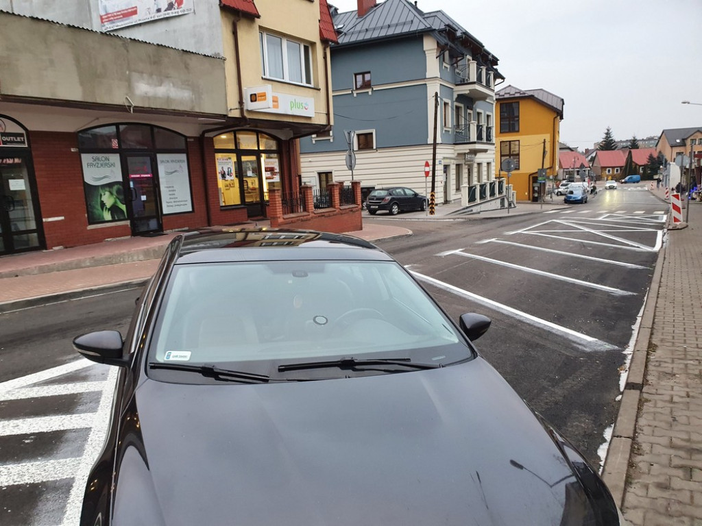 Hrubieszów: Więcej parkingów na Prostej, węższy przejazd