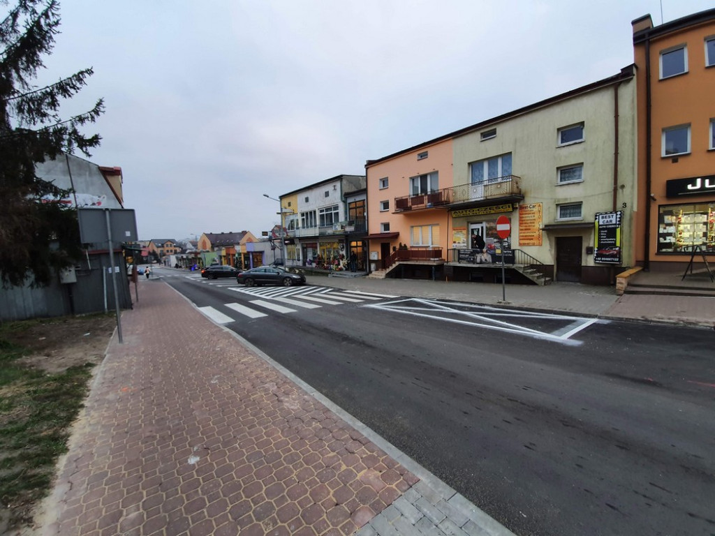 Hrubieszów: Więcej parkingów na Prostej, węższy przejazd
