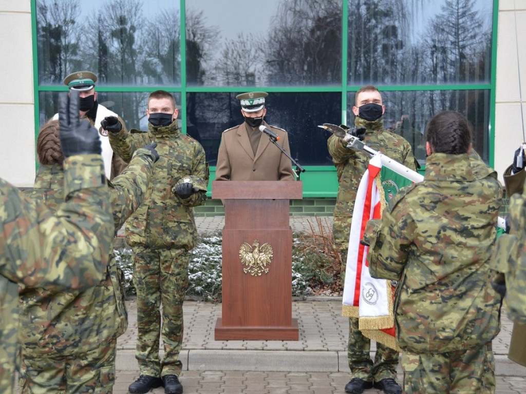 Ślubowanie nowo przyjętych funkcjonariuszy NOSG - ZDJĘCIA