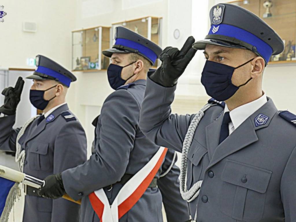 Nowi policjanci lubelskiego garnizonu. Zasilą również szeregi hrubieszowskiej komendy - ZDJĘCIA