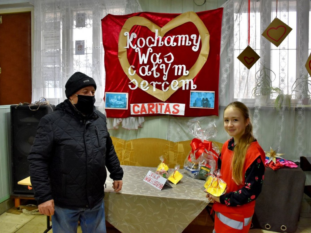 Dzień Babci i Dziadka w Caritas Hrubieszów - ZDJĘCIA, WIDEO