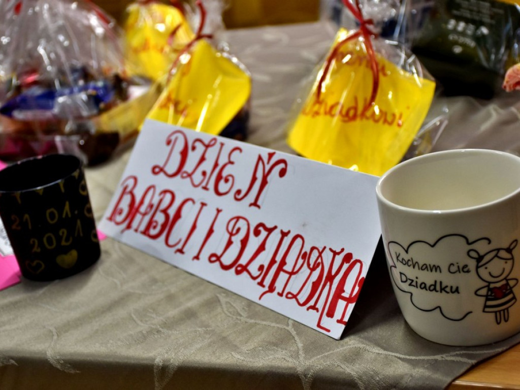 Dzień Babci i Dziadka w Caritas Hrubieszów - ZDJĘCIA, WIDEO
