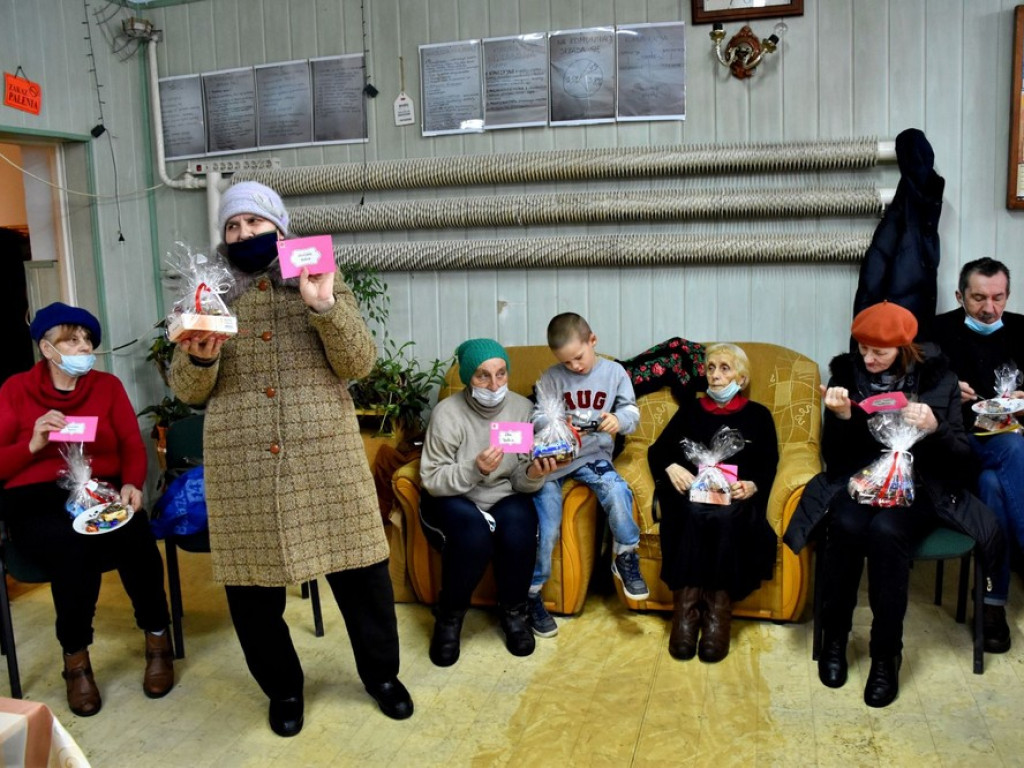 Dzień Babci i Dziadka w Caritas Hrubieszów - ZDJĘCIA, WIDEO