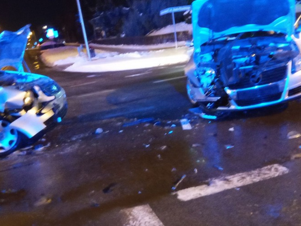 Hrubieszów: Wypadek na skrzyżowaniu Piłsudskiego, Ludnej i Mickiewicza - ZDJĘCIA