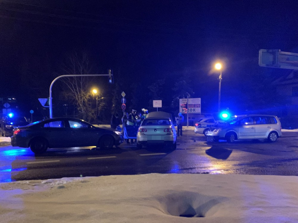 Hrubieszów: Wypadek na skrzyżowaniu Piłsudskiego, Ludnej i Mickiewicza - ZDJĘCIA