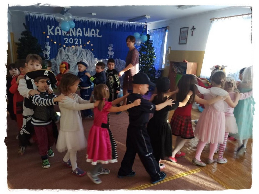 Bal karnawałowy w przedszkolu przy ul. Gródeckiej - ZDJĘCIA