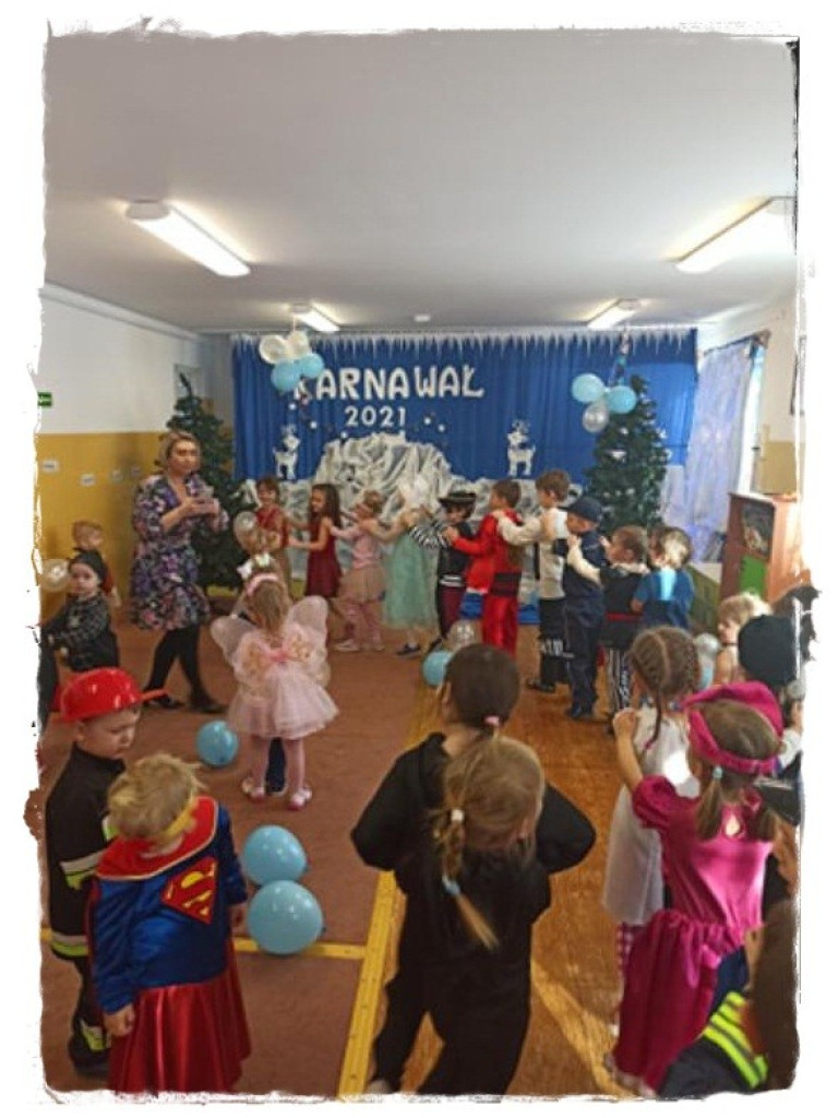 Bal karnawałowy w przedszkolu przy ul. Gródeckiej - ZDJĘCIA