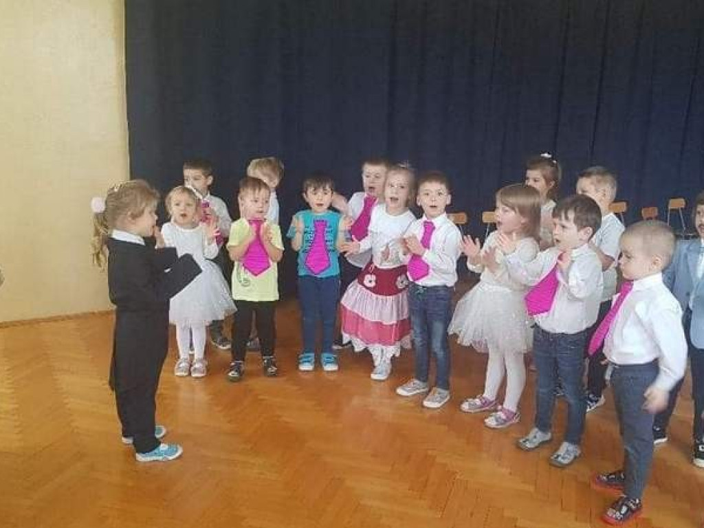 Hrubieszów: Święto Babci i Dziadka w Przedszkolu nr 2 - ZDJĘCIA