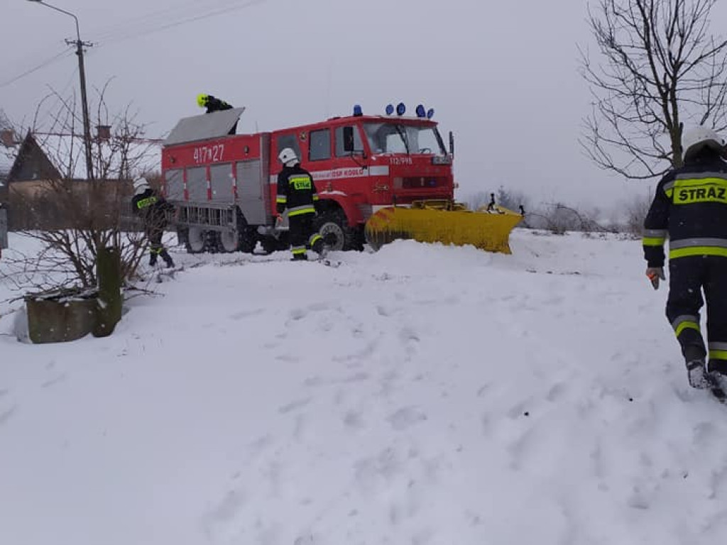 Wiatr uszkodził dachy na budynkach w Czerniczynie i Husynnem - ZDJĘCIA