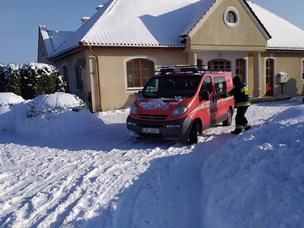 Powiat hrubieszowski: Strażacy pomagają w dotarciu na szczepienia - ZDJĘCIA