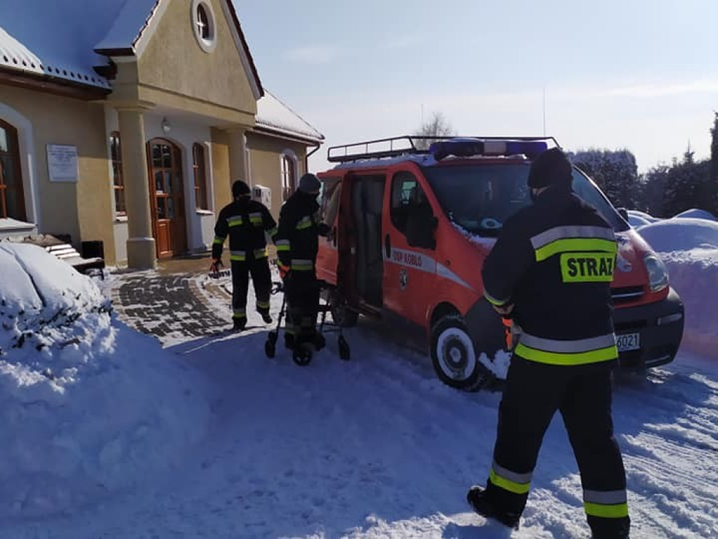 Powiat hrubieszowski: Strażacy pomagają w dotarciu na szczepienia - ZDJĘCIA