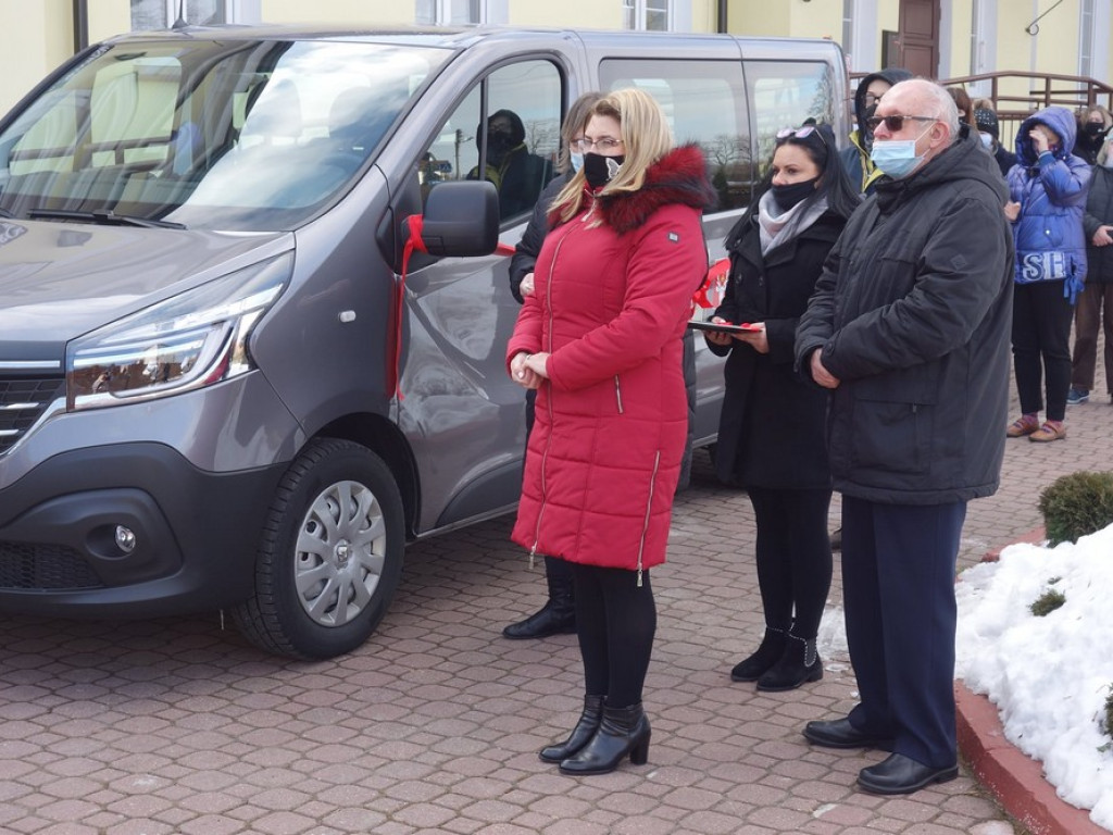 Nowy bus dla Środowiskowego Domu Samopomocy w Hrubieszowie - ZDJĘCIA