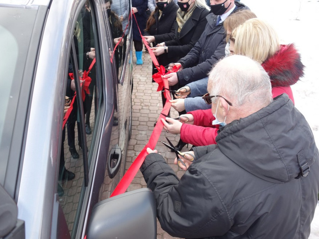 Nowy bus dla Środowiskowego Domu Samopomocy w Hrubieszowie - ZDJĘCIA