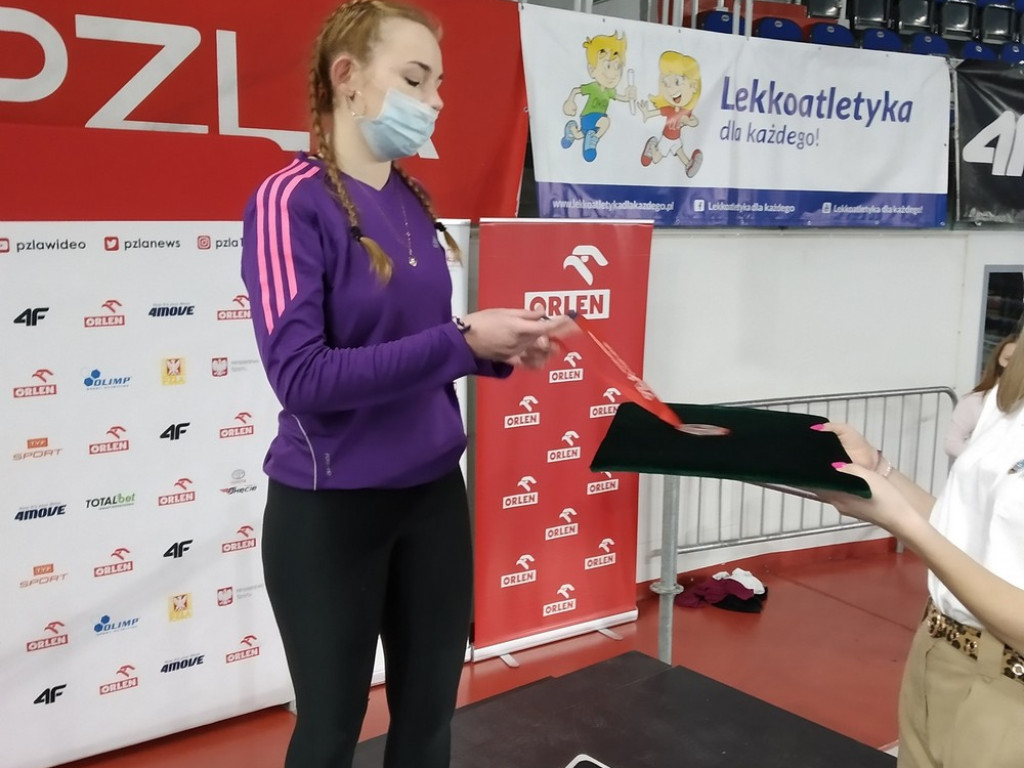Brązowy medal Karoliny Tarnowskiej w Halowych Mistrzostwach Polski! - ZDJĘCIA