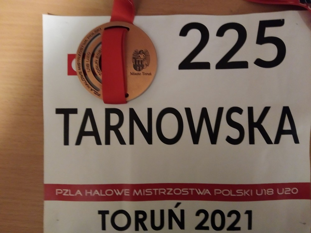 Brązowy medal Karoliny Tarnowskiej w Halowych Mistrzostwach Polski! - ZDJĘCIA