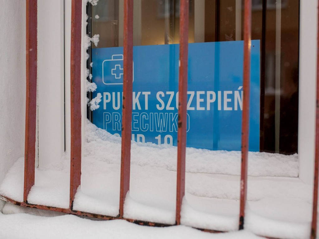 Strażacy z OSP Hrubieszów pomagają w dotarciu na szczepienia - ZDJĘCIA