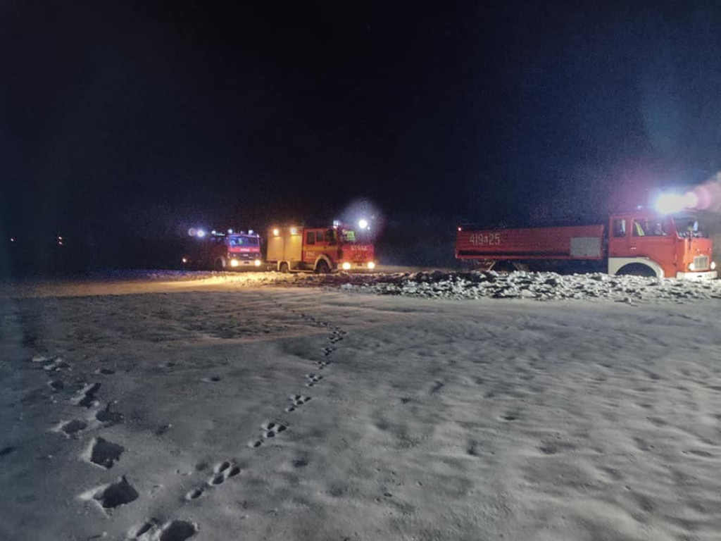 Pożar budynku gospodarczego w Szpikołosach - ZDJĘCIA