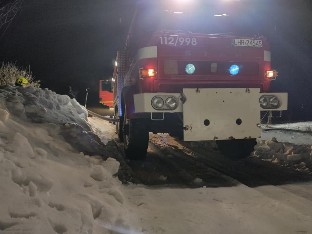 Pożar budynku gospodarczego w Szpikołosach - ZDJĘCIA