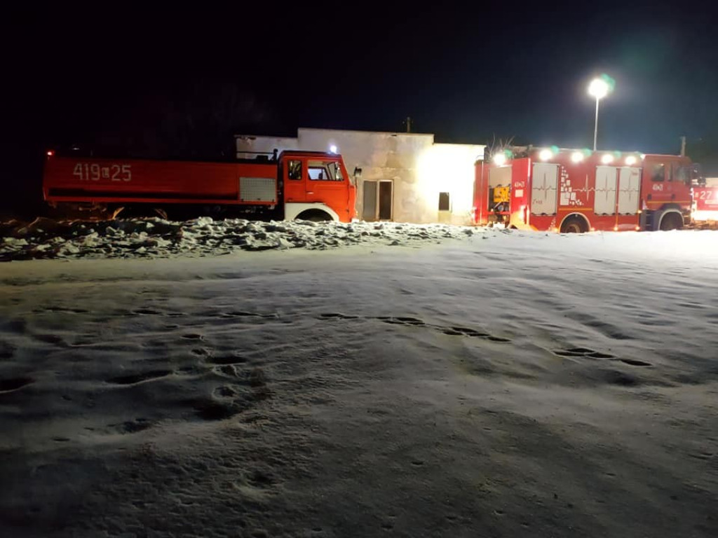Pożar budynku gospodarczego w Szpikołosach - ZDJĘCIA