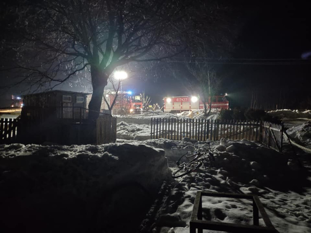 Pożar budynku gospodarczego w Szpikołosach - ZDJĘCIA