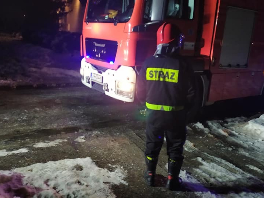 Kolejny pożar w Szpikołosach. Tym razem palił się warsztat mechaniczny - ZDJĘCIA