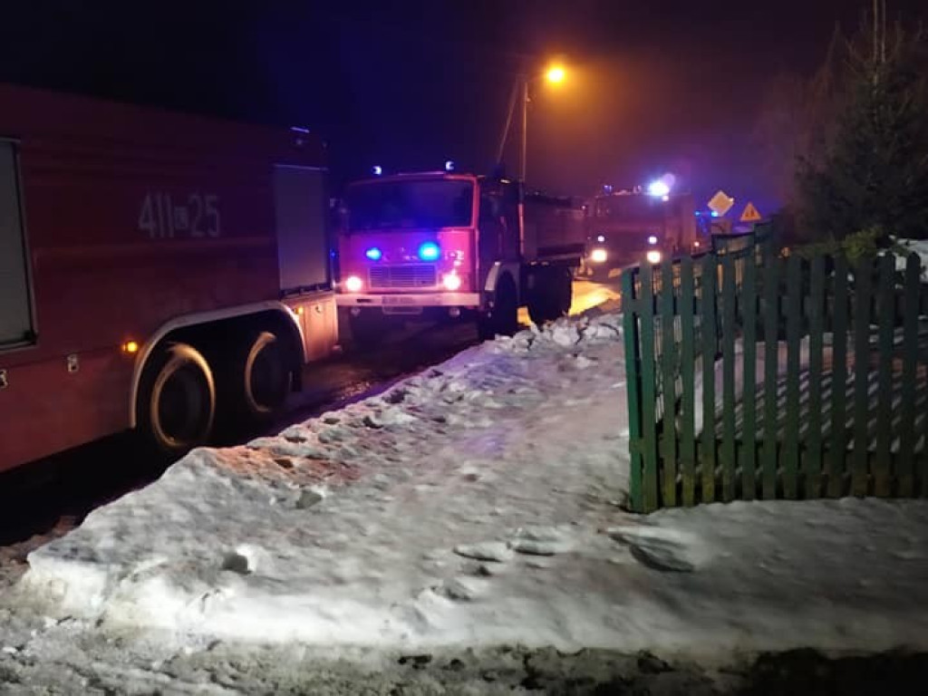 Kolejny pożar w Szpikołosach. Tym razem palił się warsztat mechaniczny - ZDJĘCIA