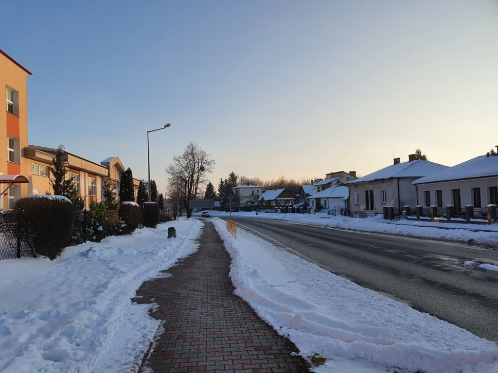 Hrubieszów: Pomoc dla województwa na parkingi przy basenie - ZDJĘCIA