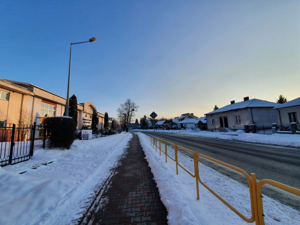 Hrubieszów: Pomoc dla województwa na parkingi przy basenie - ZDJĘCIA