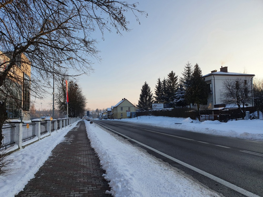 Hrubieszów: Pomoc dla województwa na parkingi przy basenie - ZDJĘCIA