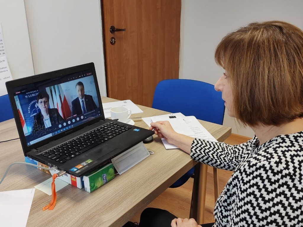 Hrubieszowska Poradnia Psychologiczno-Pedagogiczna szkoli razem z Kuratorium Oświaty W Lublinie i LSCDN - ZDJĘCIA