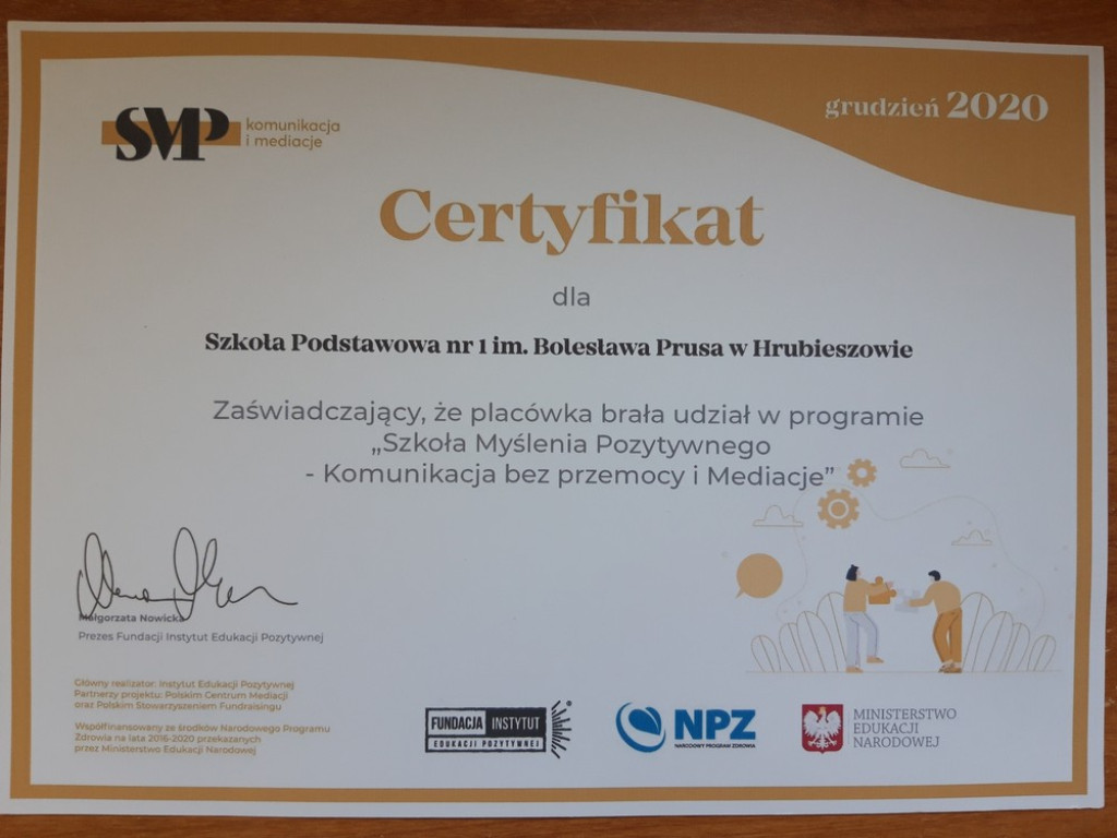 Certyfikaty Szkoły Myślenia Pozytywnego dla hrubieszowskiej Jedynki - ZDJĘCIA