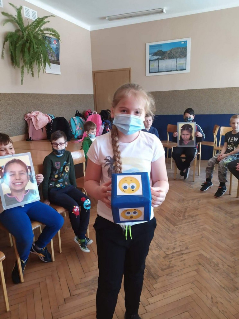 Certyfikaty Szkoły Myślenia Pozytywnego dla hrubieszowskiej Jedynki - ZDJĘCIA