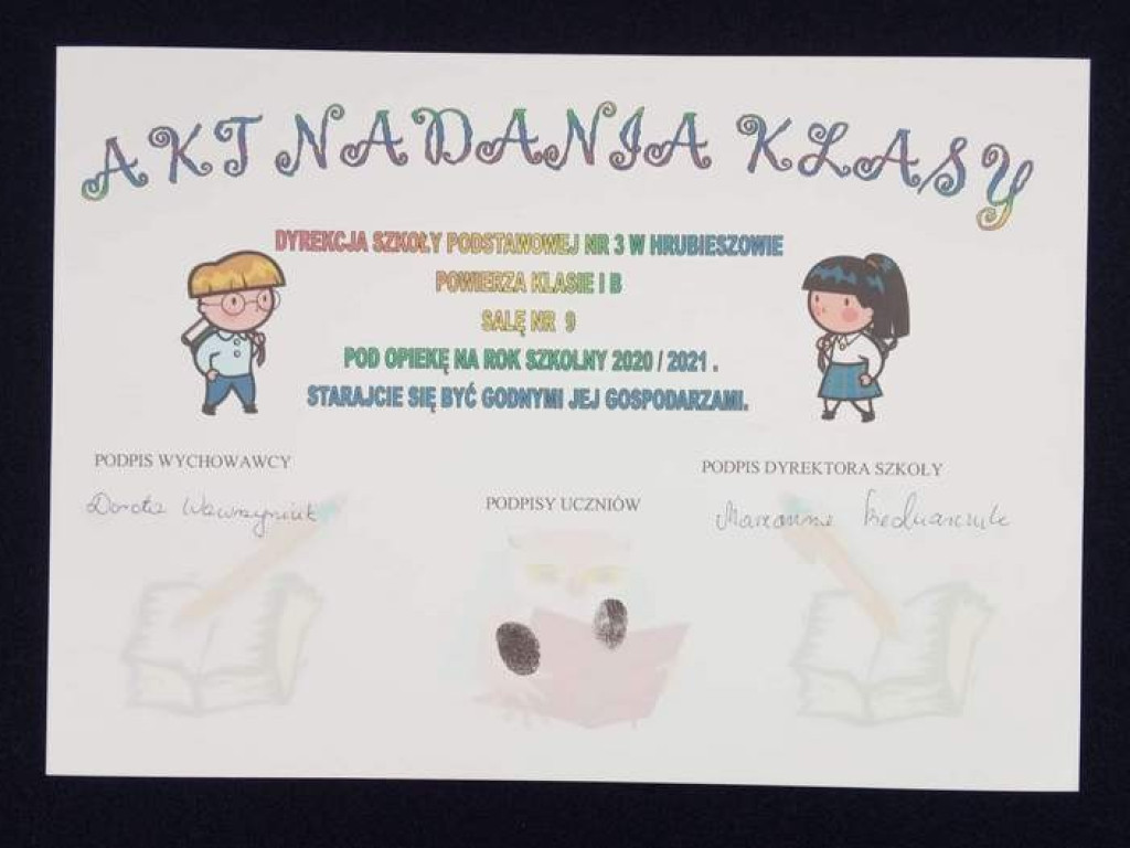 Ślubowanie klas pierwszych w hrubieszowskiej Trójce - ZDJĘCIA