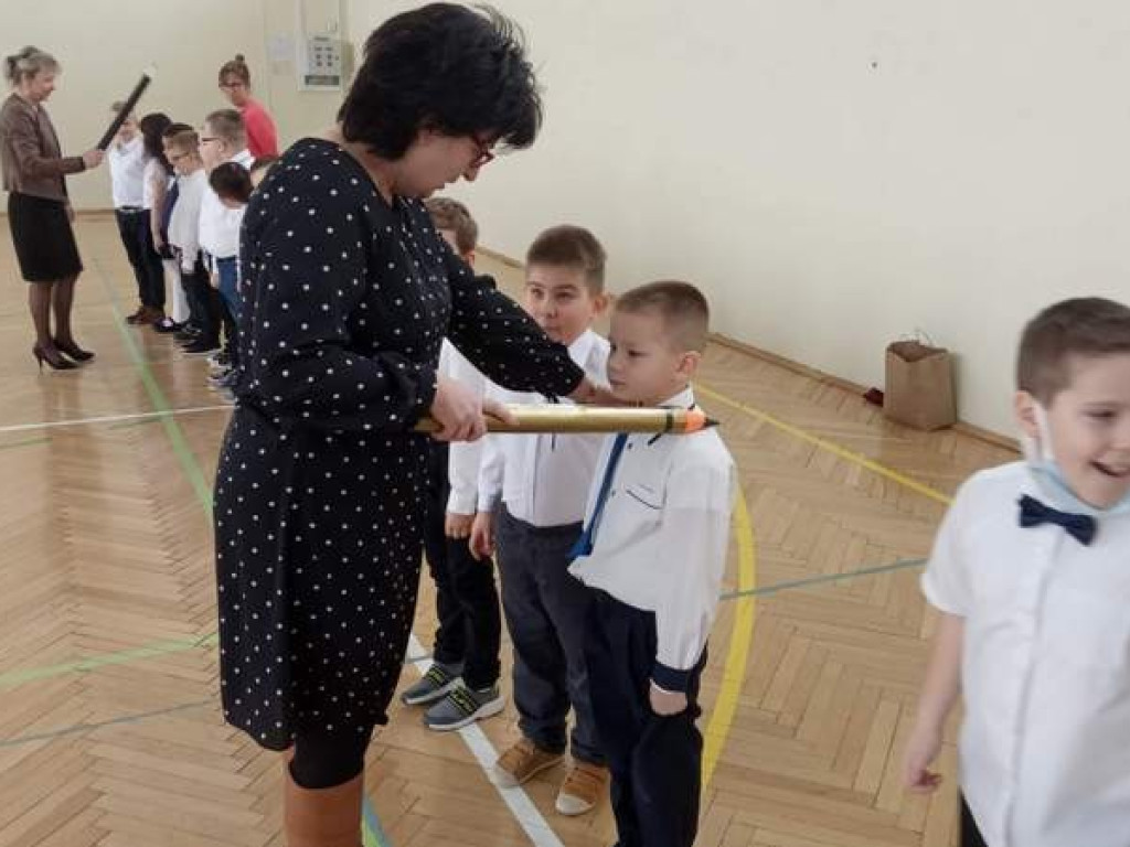Ślubowanie klas pierwszych w hrubieszowskiej Trójce - ZDJĘCIA