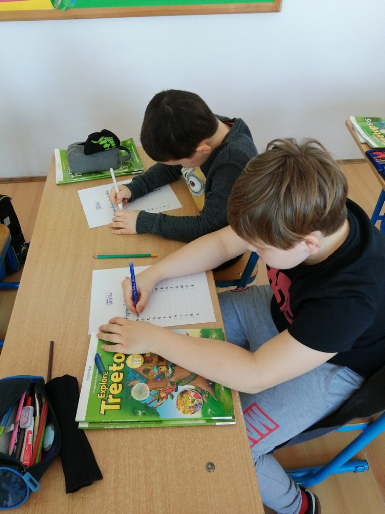 Międzynarodowy Dzień Języka Ojczystego w Szkole Podstawowej w Czerniczynie - ZDJĘCIA