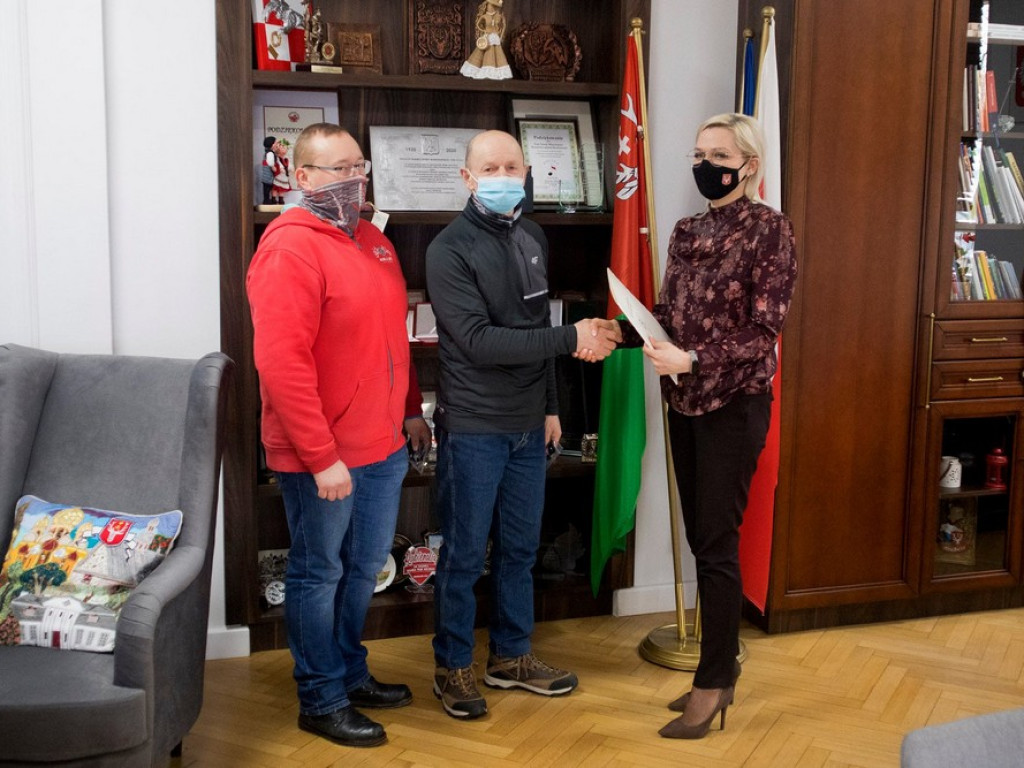 Miejskie dotacje na sport - umowy podpisane. Wszędzie cięcia, w Unii największe