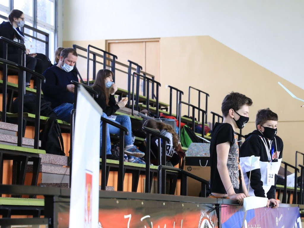 Hrubieszów: Za nami XIV Ogólnopolskie Zawody Modeli Szybowców Halowych klasy F1N - ZDJĘCIA, WIDEO