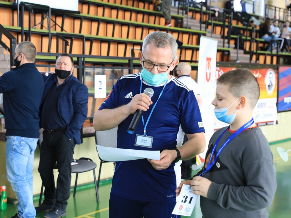 Hrubieszów: Za nami XIV Ogólnopolskie Zawody Modeli Szybowców Halowych klasy F1N - ZDJĘCIA, WIDEO