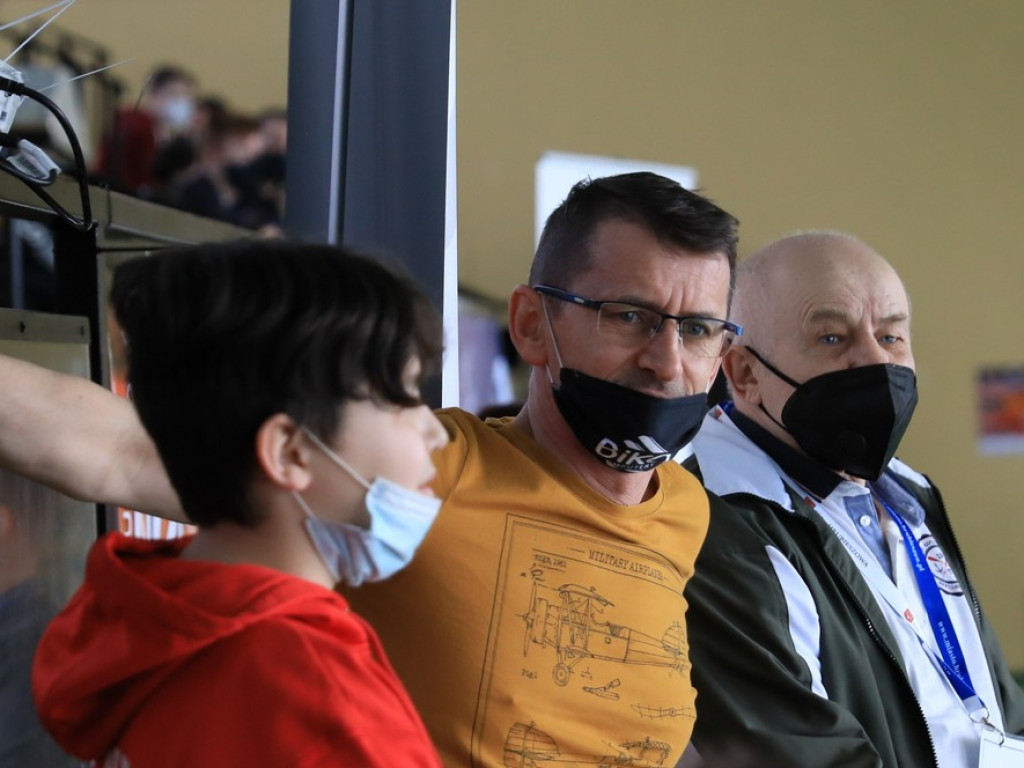 Hrubieszów: Za nami XIV Ogólnopolskie Zawody Modeli Szybowców Halowych klasy F1N - ZDJĘCIA, WIDEO