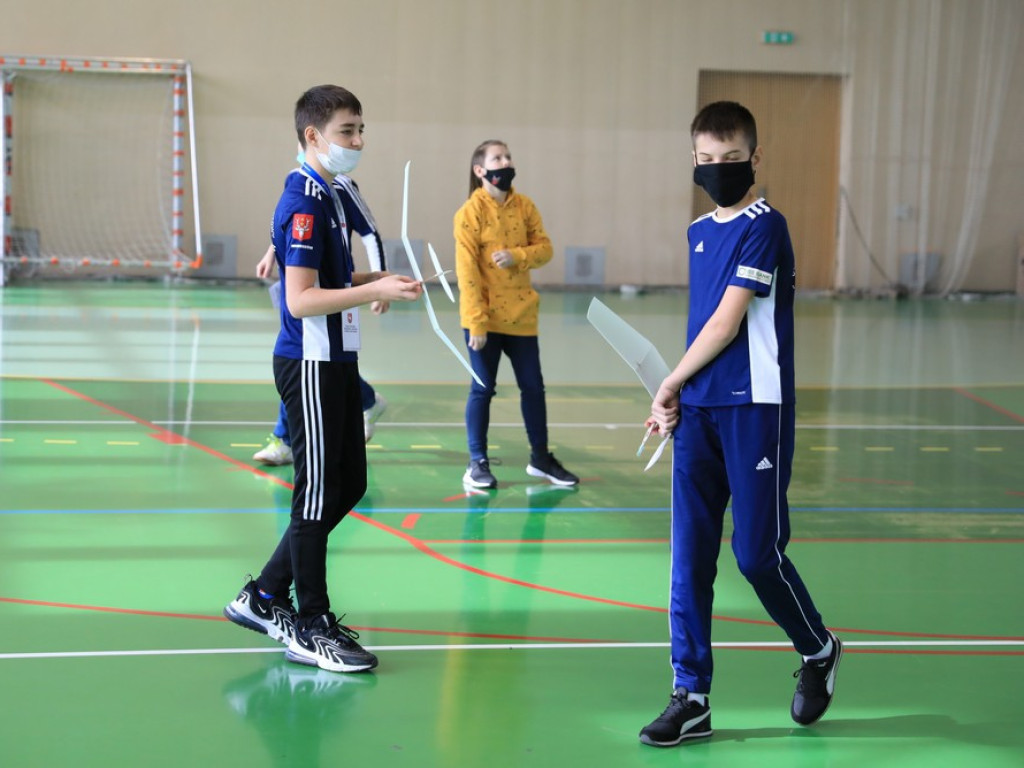 Hrubieszów: Za nami XIV Ogólnopolskie Zawody Modeli Szybowców Halowych klasy F1N - ZDJĘCIA, WIDEO