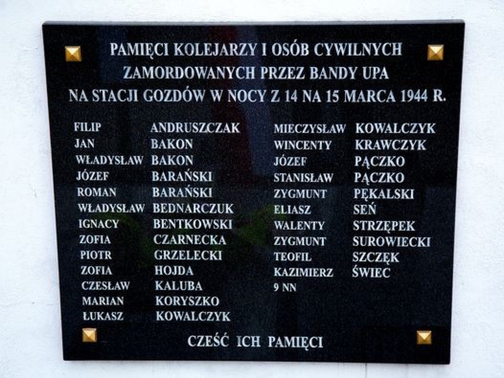 Hrubieszów uczcił 77. rocznica mordu dokonanego na kolejarzach w Gozdowie - ZDJĘCIA