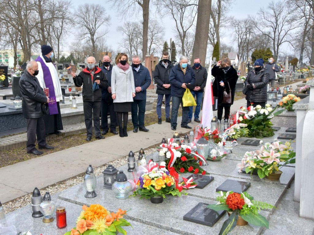 Hrubieszów uczcił 77. rocznica mordu dokonanego na kolejarzach w Gozdowie - ZDJĘCIA