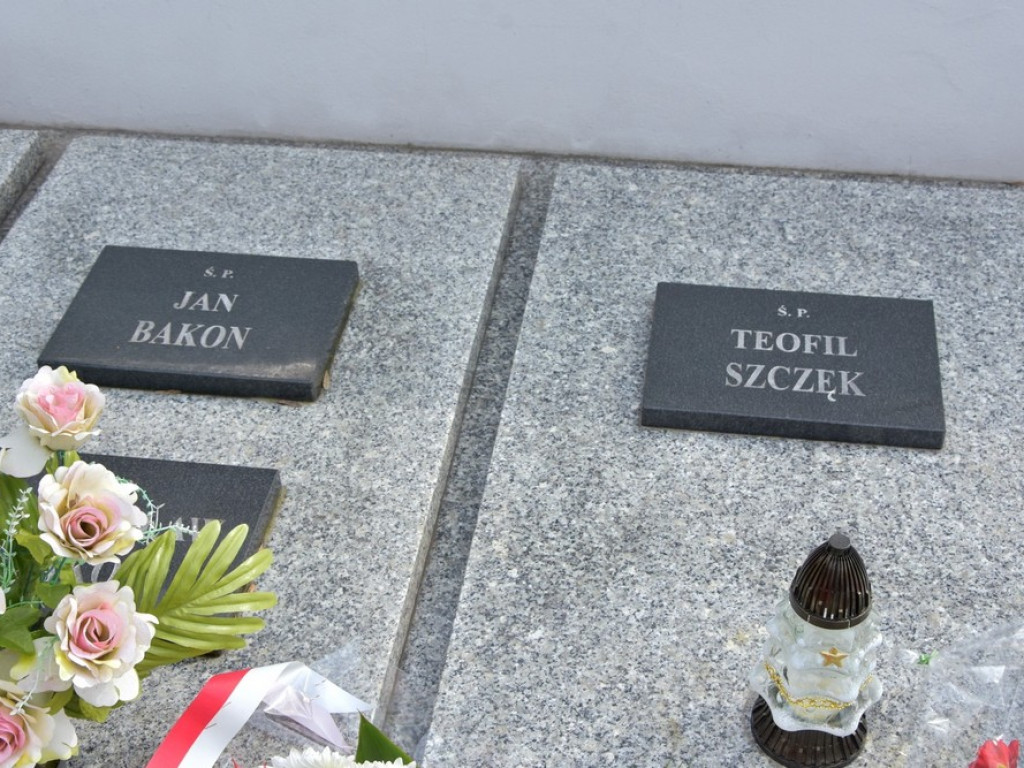 Hrubieszów uczcił 77. rocznica mordu dokonanego na kolejarzach w Gozdowie - ZDJĘCIA