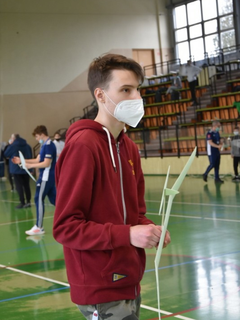 Hrubieszów: Wyniki XIV Ogólnopolskich Zawodów Modeli Szybowców Halowych klasy F1N - ZDJĘCIA, WIDEO