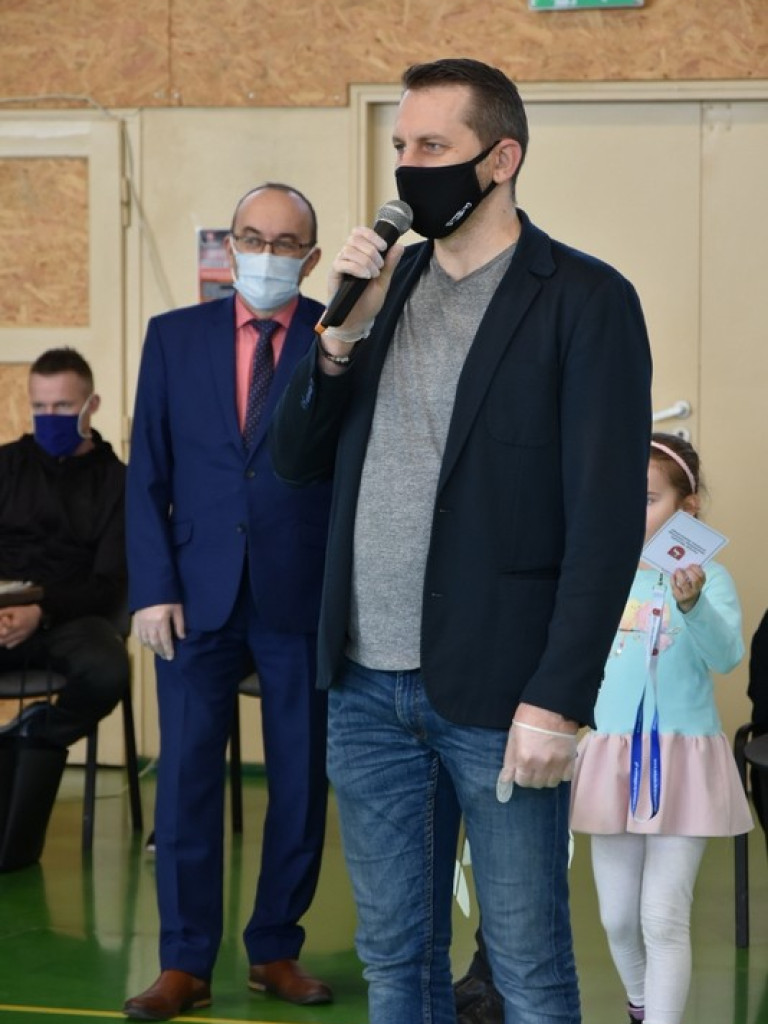 Hrubieszów: Wyniki XIV Ogólnopolskich Zawodów Modeli Szybowców Halowych klasy F1N - ZDJĘCIA, WIDEO