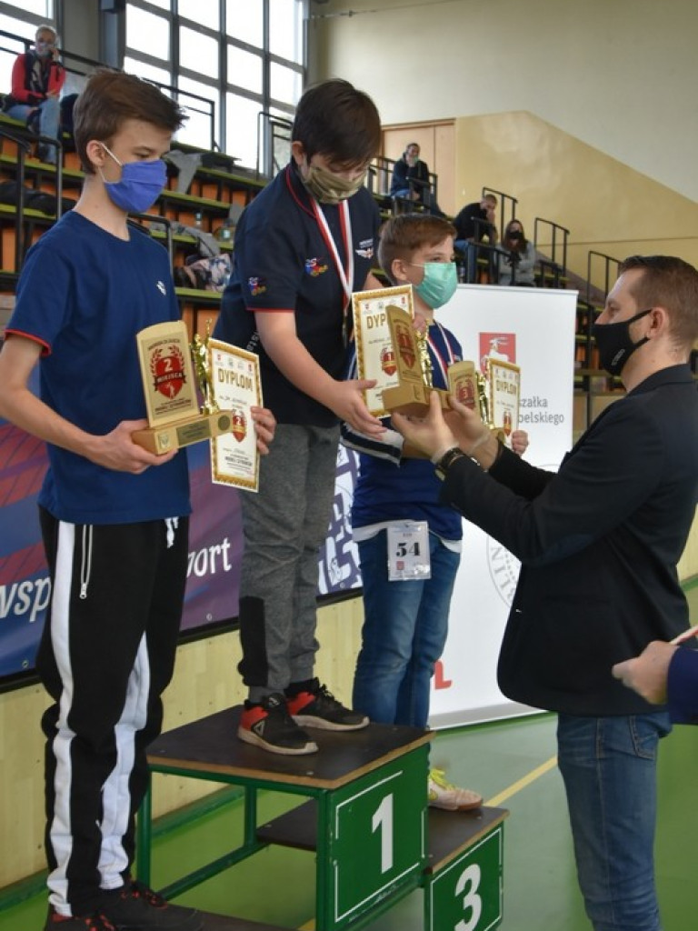 Hrubieszów: Wyniki XIV Ogólnopolskich Zawodów Modeli Szybowców Halowych klasy F1N - ZDJĘCIA, WIDEO