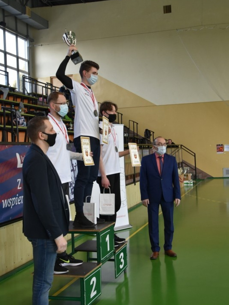 Hrubieszów: Wyniki XIV Ogólnopolskich Zawodów Modeli Szybowców Halowych klasy F1N - ZDJĘCIA, WIDEO